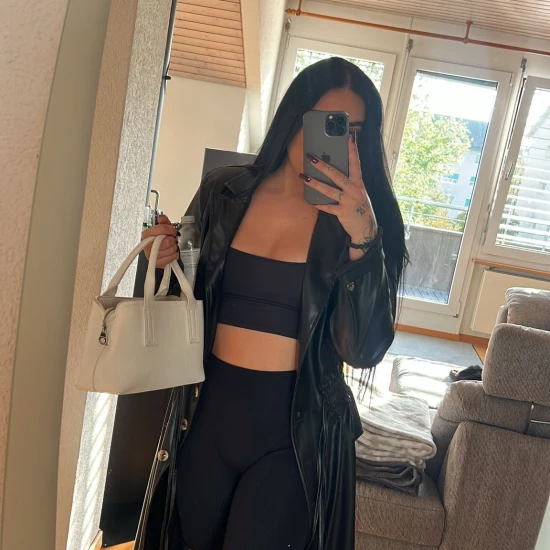 Valeria Cam & Videos